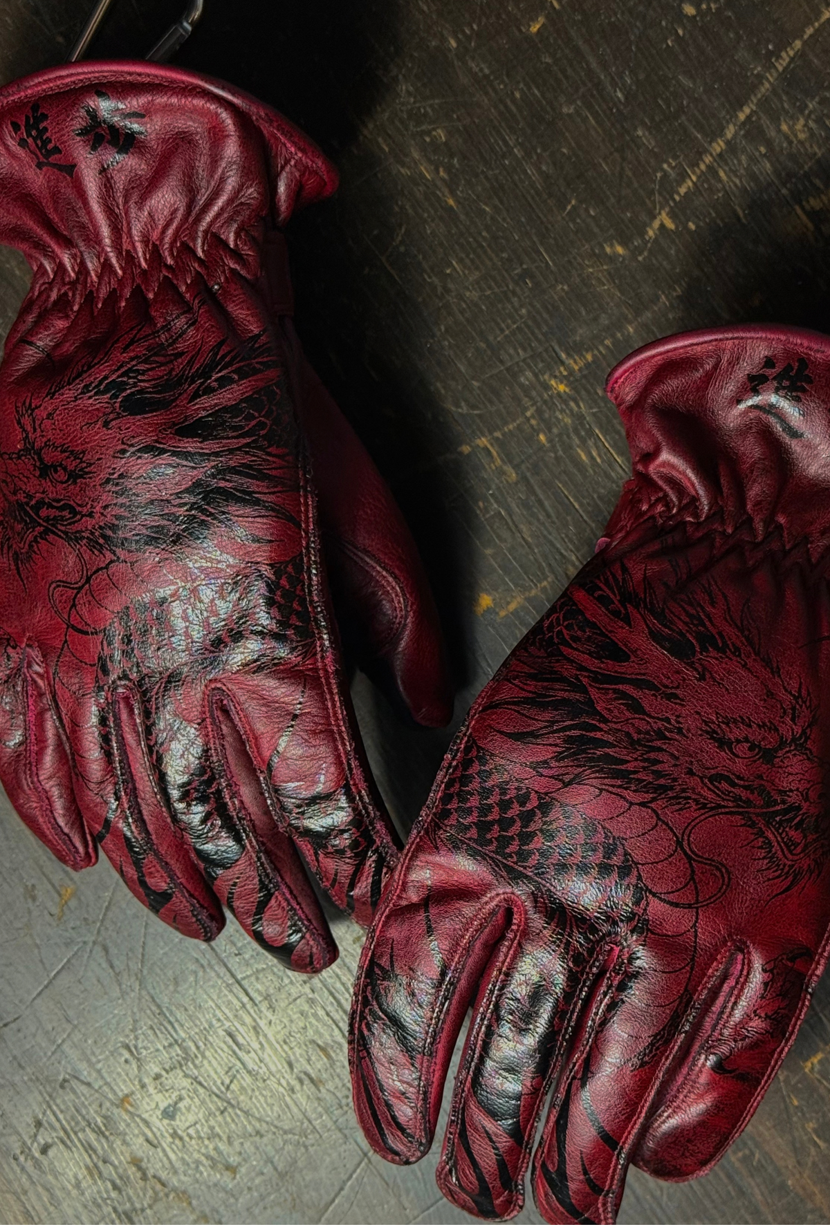 'Dragon Rider' Red Leather Gloves